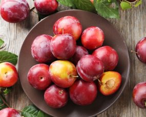 A bowl of 'Bruce' plums